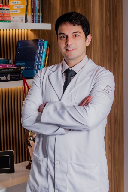 Dr. Rafael Hissé Gomes